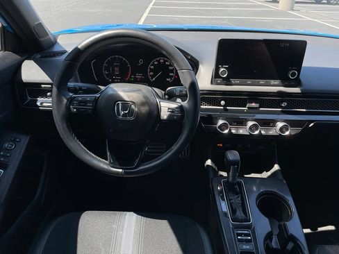 Used 2025 Honda Civic Sport image 11