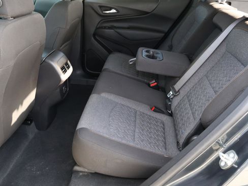Used 2023 Chevrolet Equinox LT image 20