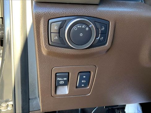 Certified 2018 Ford F150 King Ranch w/ Equipment Group 601A Luxury image 32