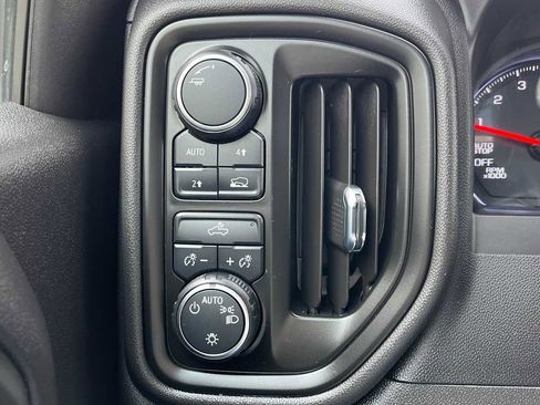 Used 2023 Chevrolet Silverado 1500 Custom AWD/4WD image 13