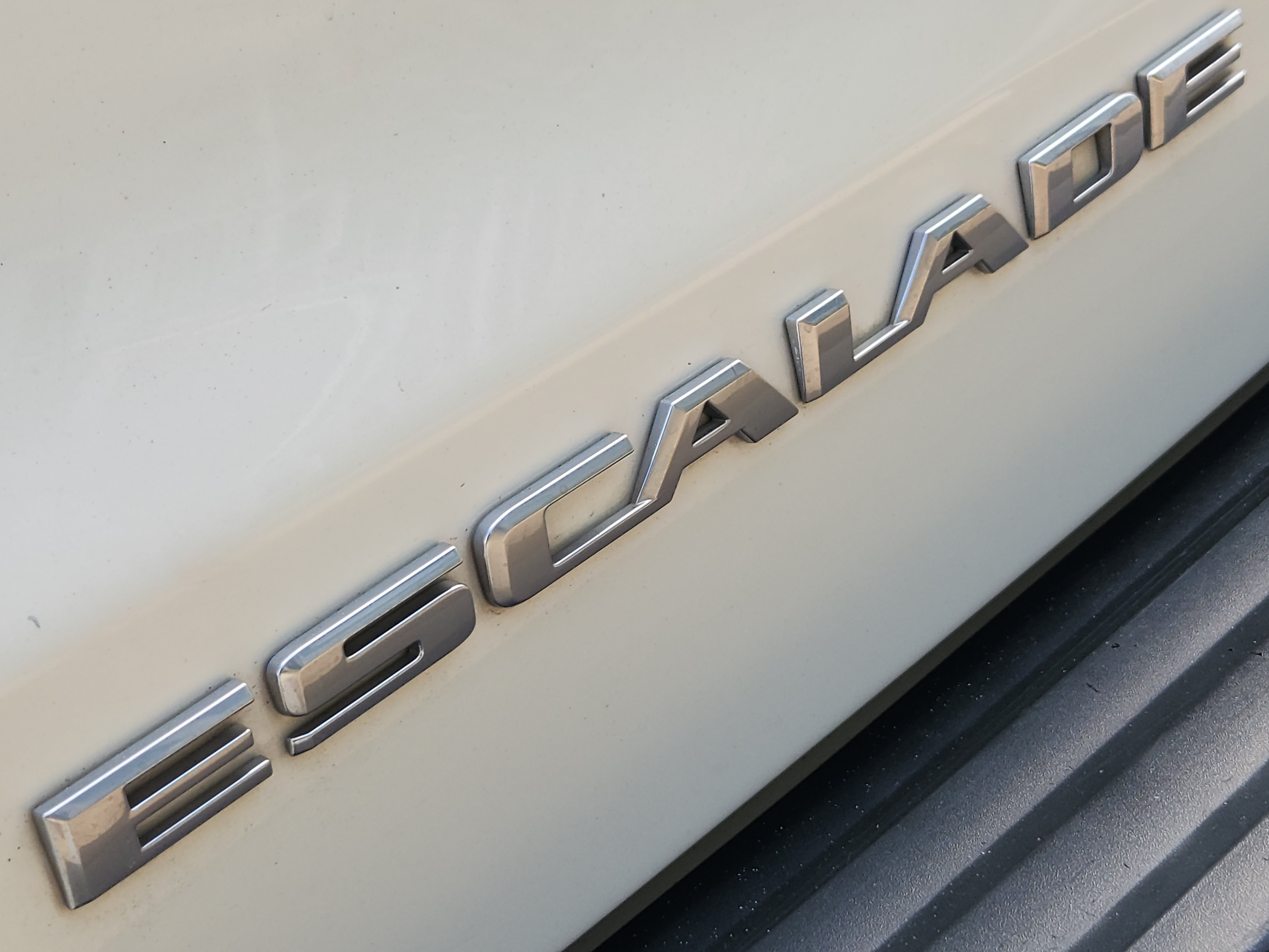 Used 2015 Cadillac Escalade ESV Platinum AWD/4WD image 8