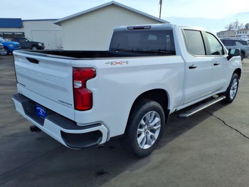 Used 2021 Chevrolet Silverado 1500 Custom w/ LPO, Dark Essentials Package image 6