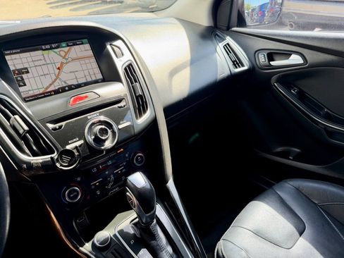 Used 2015 Ford Focus Titanium FWD image 46