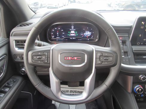 Used 2024 GMC Yukon XL SLT w/ SLT Luxury Package AWD/4WD image 13