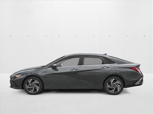 New 2026 Hyundai Elantra Limited image 3