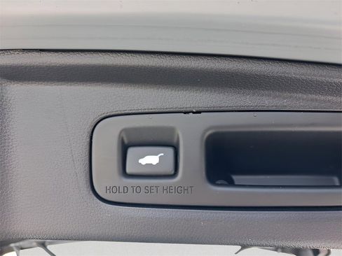 Certified 2023 Honda CR-V EX-L image 9