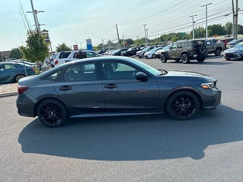 Used 2025 Honda Civic Sport image 5