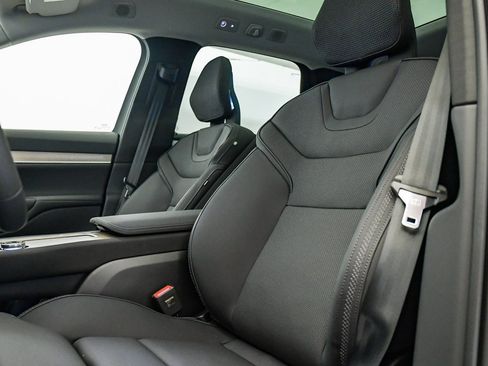 New 2025 Volvo EX90 Ultra w/ Protection Package Premier image 23