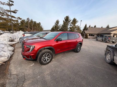 Used 2024 GMC Acadia AT4 w/ Luxury Package image 11
