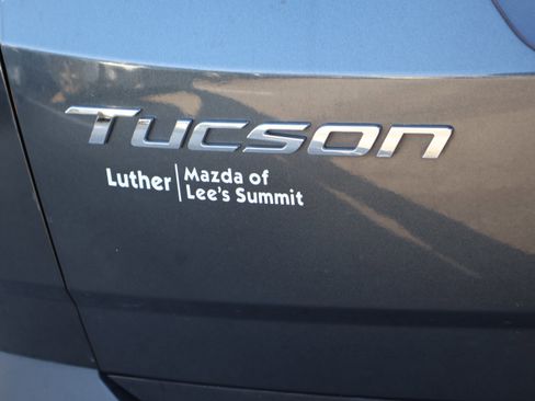 Used 2024 Hyundai Tucson Limited image 17