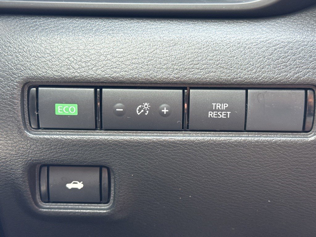 Used 2025 Nissan Sentra S FWD image 24