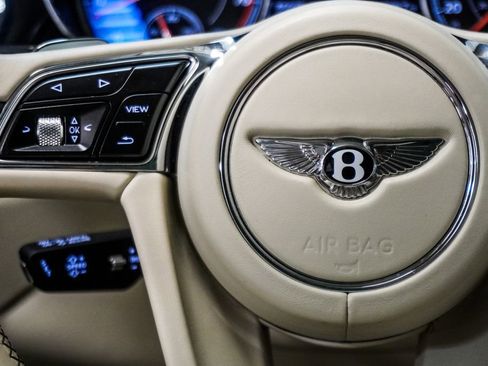 Used 2020 Bentley Bentayga Speed image 17