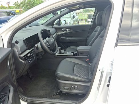 New 2026 Kia Sportage X-Line w/ X-Line Premium Package image 9