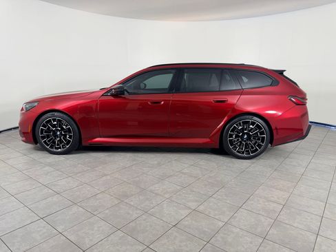 New 2026 BMW M5 Touring image 2
