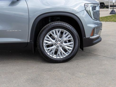 Used 2026 GMC Acadia Elevation w/ Elevation Premium Package AWD/4WD image 39