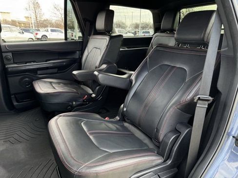 Used 2022 Ford Expedition Limited image 28