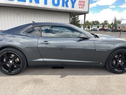 Used 2010 Chevrolet Camaro SS RWD image 15