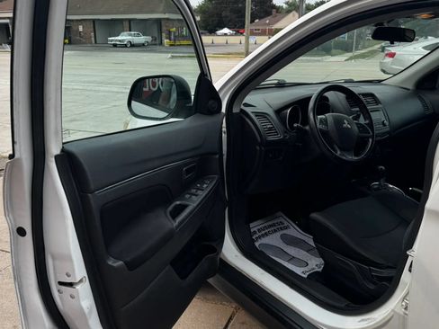 Used 2015 Mitsubishi Outlander Sport ES AWD/4WD image 10
