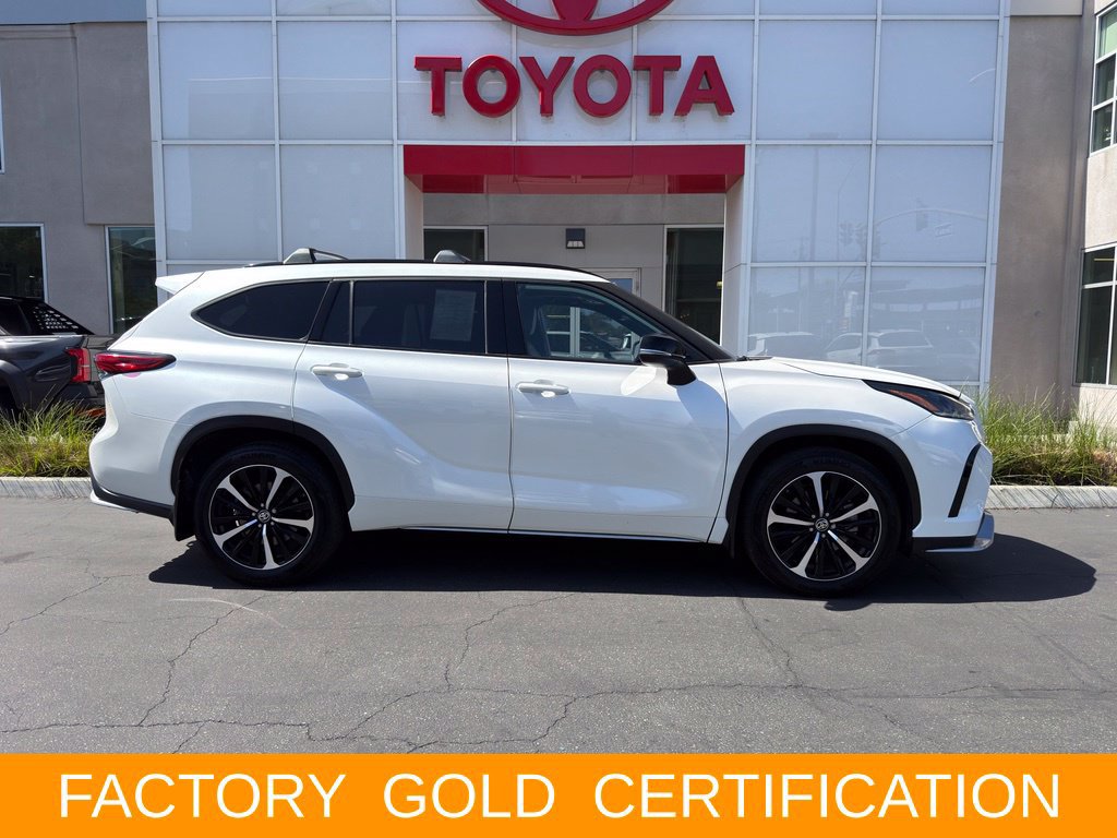 Certified 2021 Toyota Highlander XSE AWD/4WD image 8