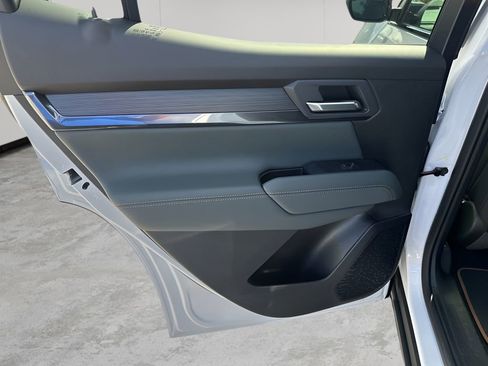 New 2026 GMC Terrain AT4 w/ Convenience Package III image 34