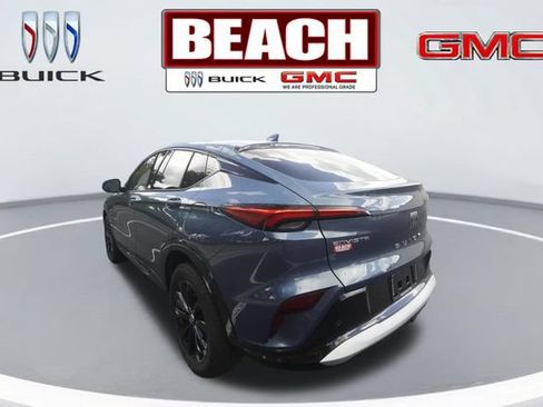 Used 2025 Buick Envista Sport Touring w/ Convenience I Package FWD image 5