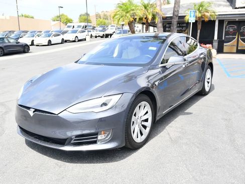 Used 2018 Tesla Model S 75D AWD/4WD image 3