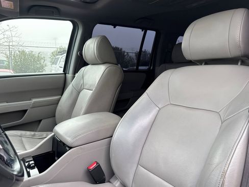Used 2015 Honda Pilot Touring image 22