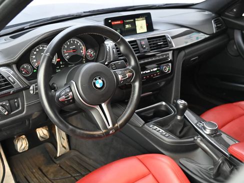 Used 2018 BMW M3 RWD image 24