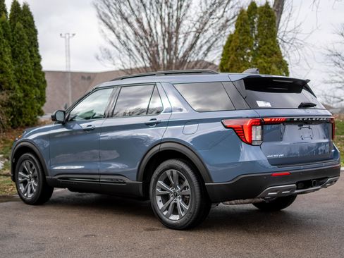 New 2026 Ford Explorer Active w/ Active Comfort Package image 7