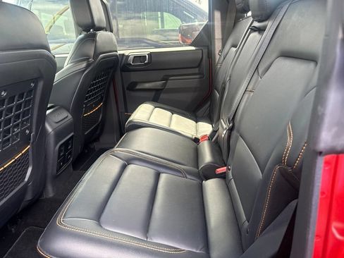 Used 2024 Ford Bronco Badlands AWD/4WD image 5