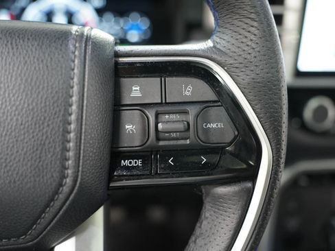 Used 2023 Toyota Sequoia Platinum image 16