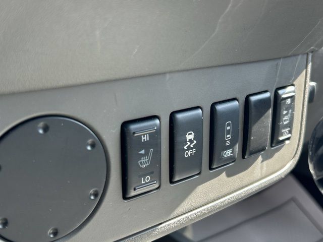 Used 2015 Nissan Frontier SV w/ SV Value Truck Package RWD image 40