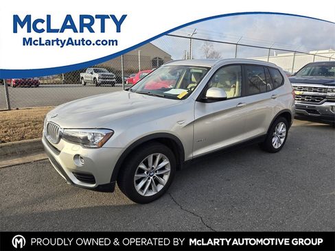 Used 2017 BMW X3 xDrive28i image 1