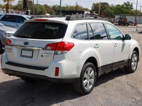 Used 2011 Subaru Outback 2.5i Premium w/ Popular Equipment Group 1B image 11
