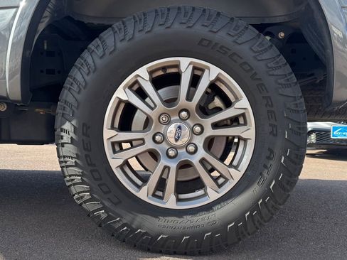 Used 2019 Ford F150 Lariat w/ Trailer Tow Package image 11