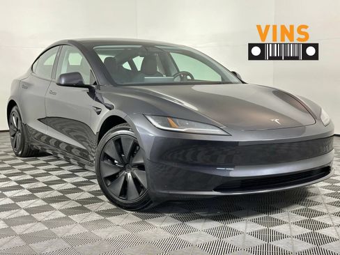 Used 2024 Tesla Model 3 Standard Range RWD image 1