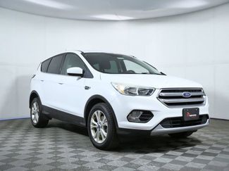 Used 2017 Ford Escape SE video 1