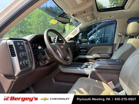Used 2014 Chevrolet Silverado 1500 LTZ Z71 w/ LTZ Plus Package AWD/4WD image 3