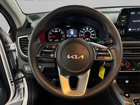 Used 2023 Kia Seltos LX image 23