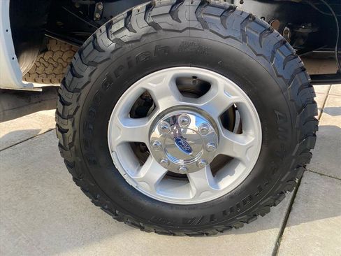 Used 2015 Ford F250 XLT w/ XLT Interior Package image 42