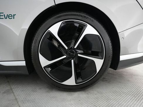 Used 2023 Lucid Air Touring AWD/4WD image 9