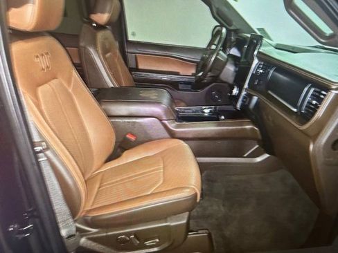 Used 2023 Ford Expedition King Ranch RWD image 13