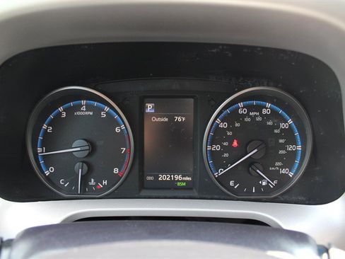 Used 2018 Toyota RAV4 XLE w/ Plus Extra Value Package AWD/4WD image 8