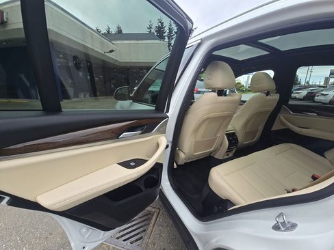 Used 2021 BMW X3 xDrive30i w/ Convenience Package AWD/4WD image 15
