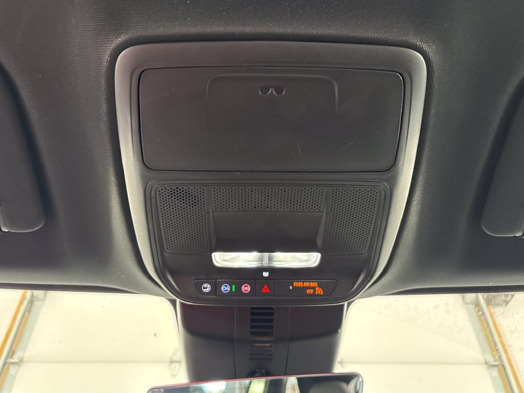 Used 2026 GMC Acadia Elevation w/ Elevation Premium Package FWD image 43