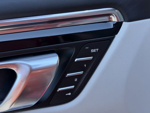 New 2026 Porsche Macan image 21