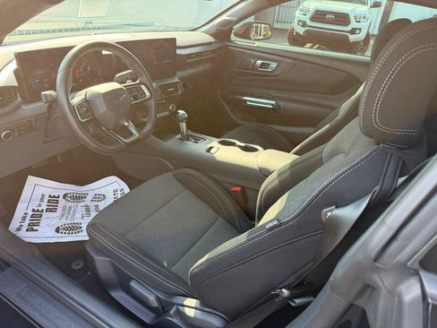 Used 2025 Ford Mustang GT w/ Mustang Nite Pony Package RWD image 17