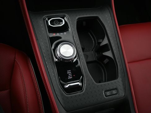 Used 2024 Jeep Wagoneer Launch Edition image 10