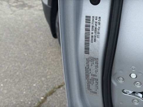 New 2026 Jeep Cherokee Laredo AWD/4WD image 27