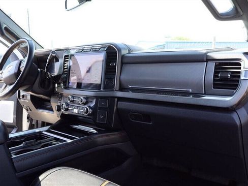 Used 2024 Ford F250 Platinum AWD/4WD image 36